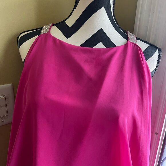 Glamour Hot pink polyester and spandex flowy sleeveless rhinestones accents SZ16 - Picture 2 of 12
